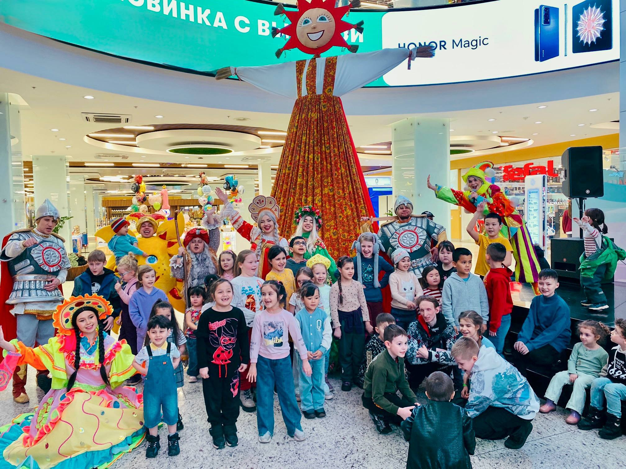 Масленичные гуляния и День защитника Отечества в «Щёлковском»