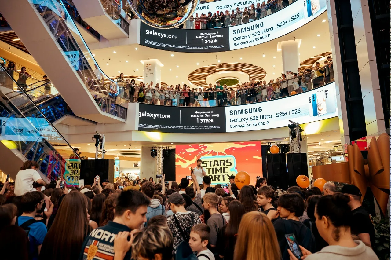 В ТРЦ «Щёлковский» на STARS TIME PARTY выступят молодые артисты и популярные блогеры